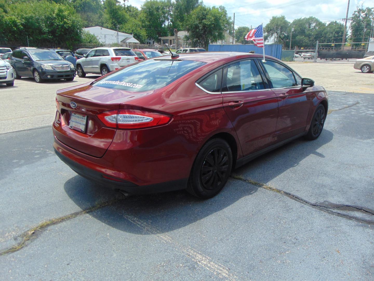 2014 Red Ford Fusion (3FA6P0G74ER) with an 4-Cyl 2.5 Liter engine, Automatic, 6-Spd transmission, located at 2105 Dixie Hwy, Louisville, KY, 40210, (502) 772-3333, 38.220932, -85.795441 - Unable to interpret response, please check raw response - Photo#14